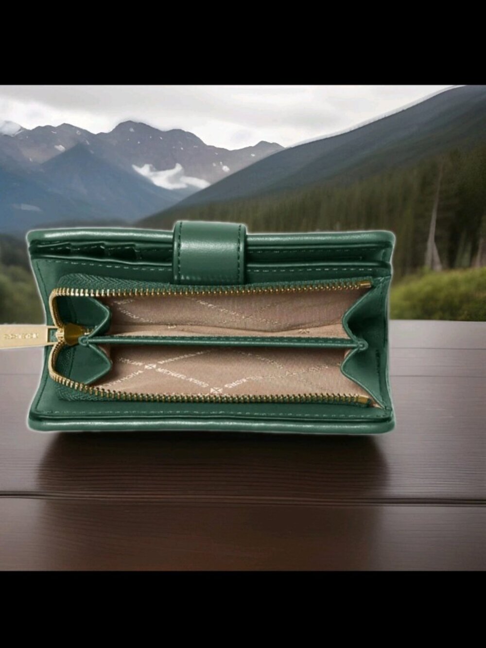 Michael Kors Jet Set Medium Woven Wallet Green Color NWT MSRP $298 - Picture 5 of 9